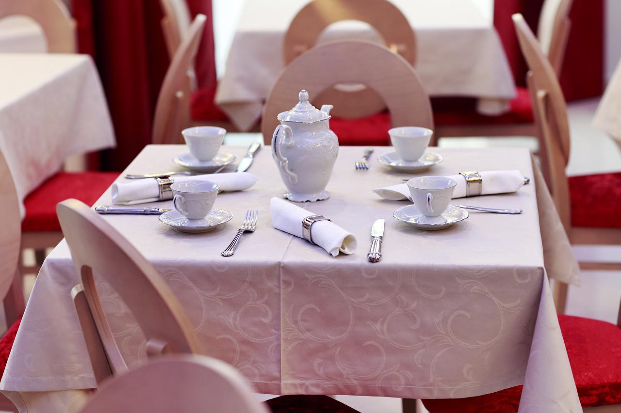 Hotel Raca Sesvete Ngoại thất bức ảnh