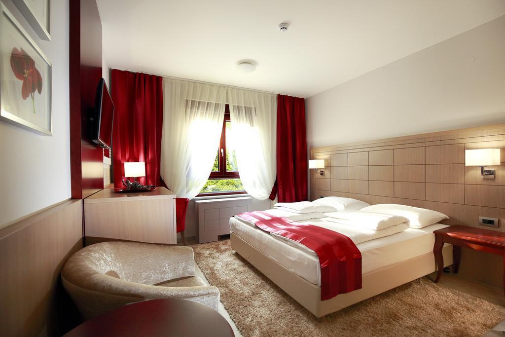 Hotel Raca Sesvete Ngoại thất bức ảnh